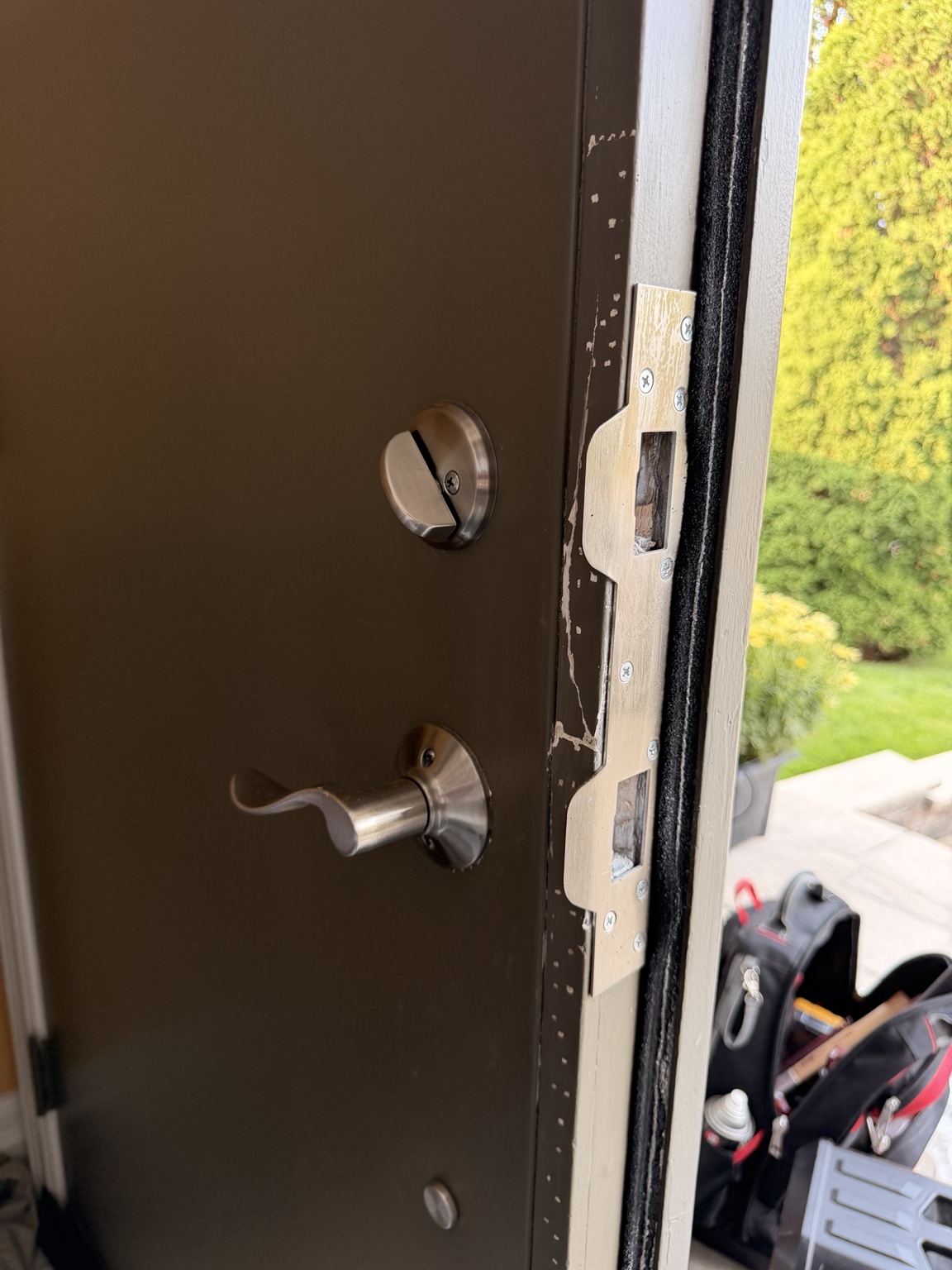 Repair started on Etobicoke entry door after break-in